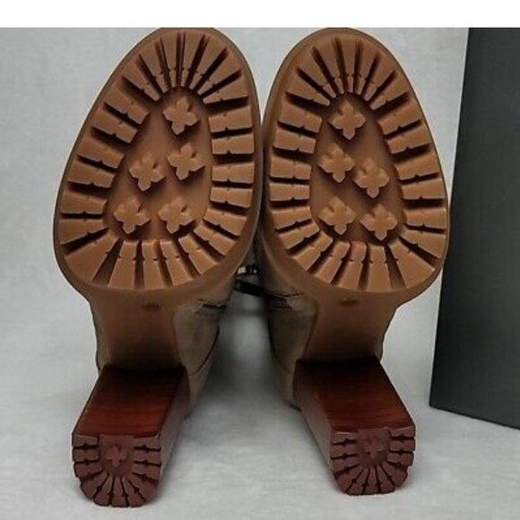 Vince Camuto Suede Boots Emebrila - Picture 5 of 8